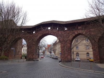 Raschiporten, en del av stadsmuren. Fotot taget från Judengasse.